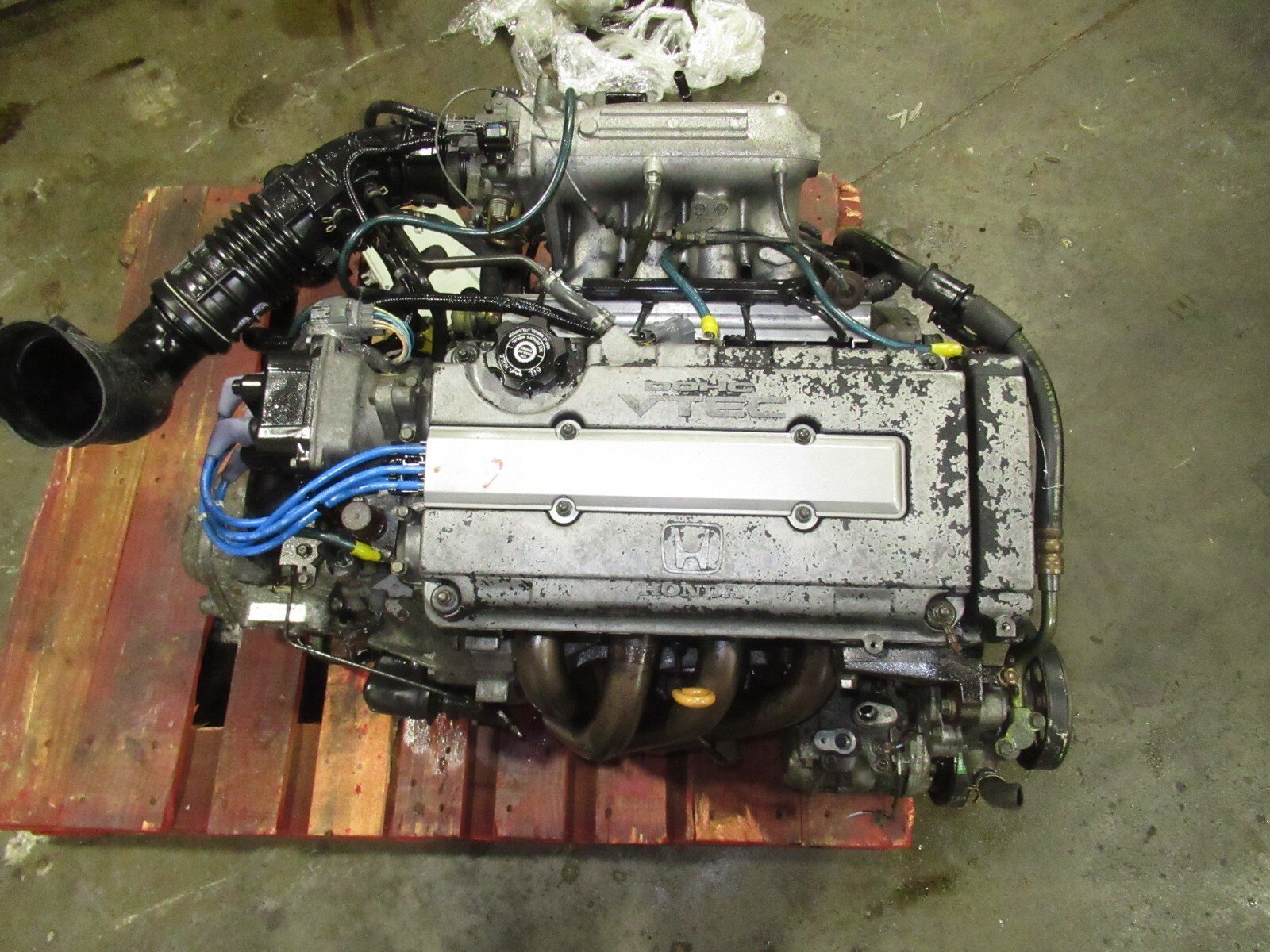 jdm-honda-civic-engine-b16a-16l-vtec-5-speed-s4c-transmission-ecu-1.jpg